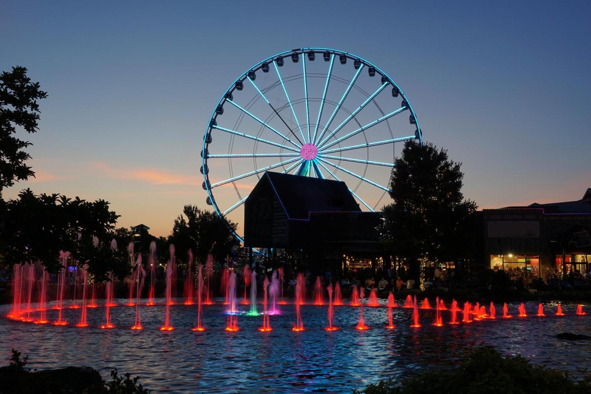 Moonshine Chalet, Hot Tub, Pool Access, Wifi, 1089 Free Tickets Each Paid Day, Dollywood And More جاتلينبرج المظهر الخارجي الصورة